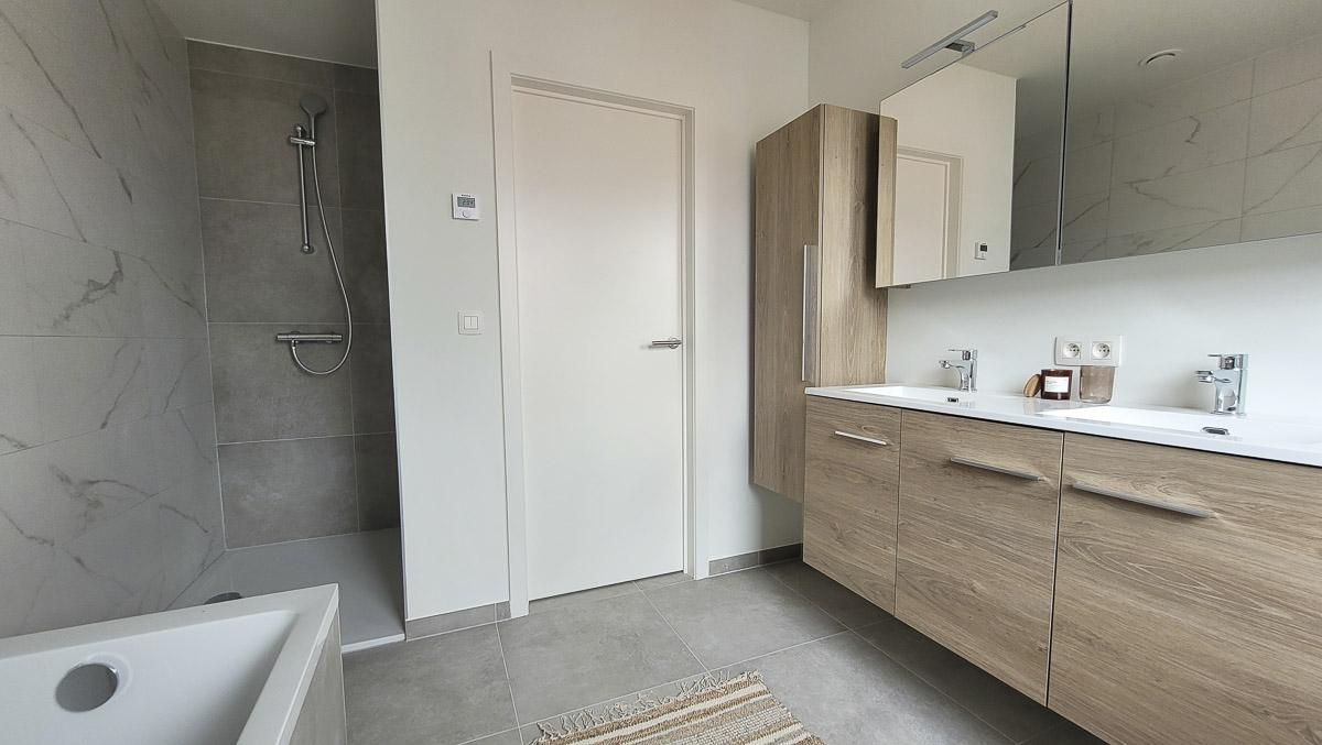 Bostoen RivaHof Dentergem stijlvolle kijkwoning badkamer